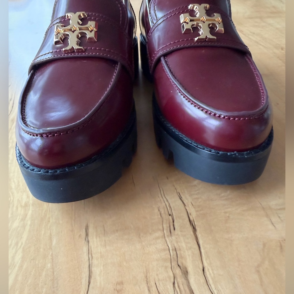 NWT Tory Burch Mini Everly Chunky Loafers Logo Burgundy, 9 - Picture 5 of 12